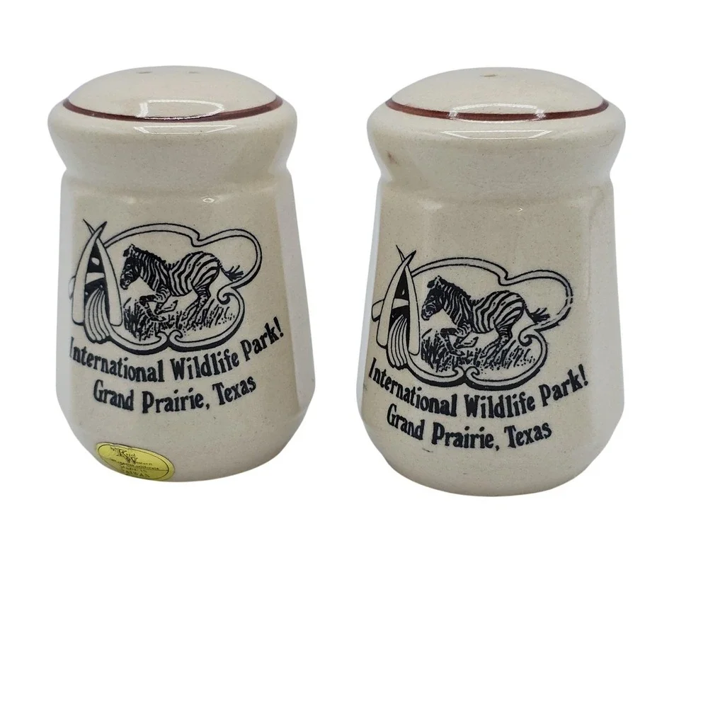 Vintage International Wildlife Park Grand Prairie TX Ceramic Salt Pepper Shakers